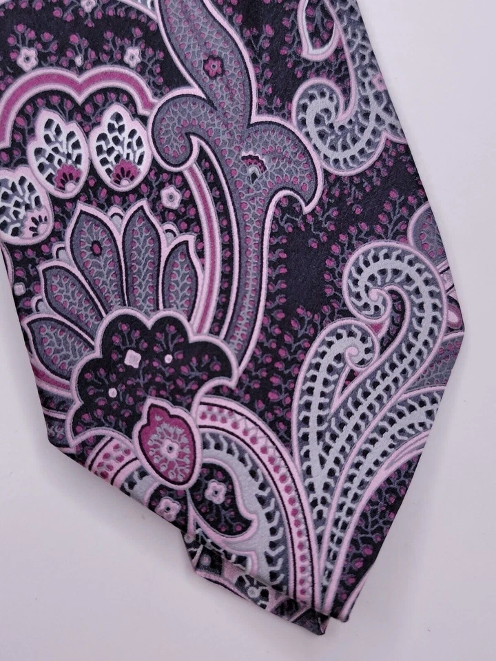 Gravata formal masculina Geoffrey Beene 59"Lx3.25"W rosa/cinza - Imagem 2 de 4