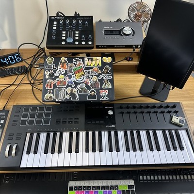 Arturia KeyLab 49 MK3 Midi Keyboard Controller 49-Key, Black
