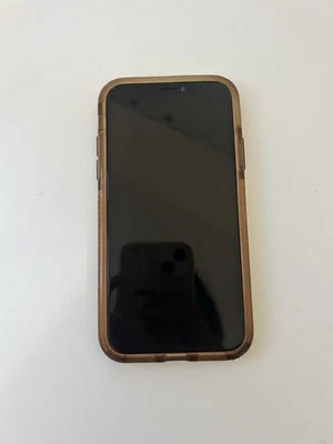 Apple iPhone XS · 64GB
