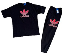 RTLS 70 - LOT OF 2 - ADIDAS BOYS BLACK EMBROIDERED T- SHIRT / SWEATPANTS SET M