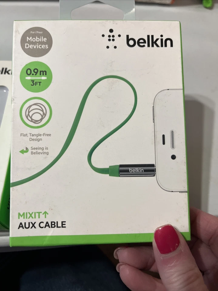 Cable plano Belkin (2 PK) AV10127tt03-GRN AUX de 3 pies color verde nuevo Foto 3 de 3