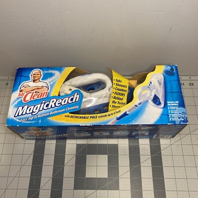 NEW Mr Clean Magic Reach All In One Cleaning Tool Starter Kit Detachable Pole
