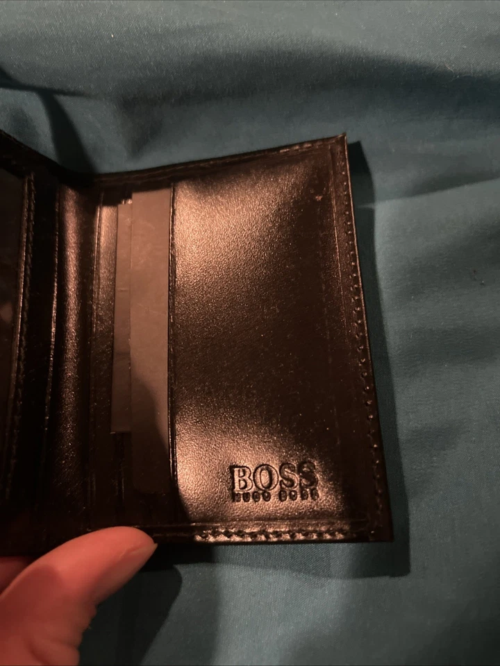 Portatarjetas billetera de cuero Hugo Boss con logotipo en relieve raro estilo ejecutivo nuevo Foto 4 de 4