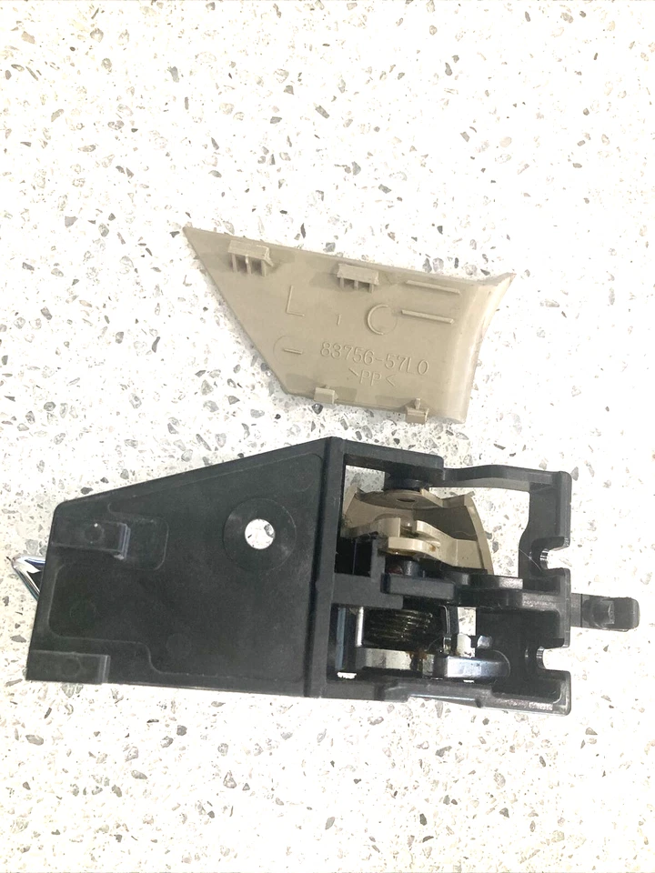 SUZUKI KIZASHI 2010-2013 INTERIOR DELANTERO IZQUIERDO INTERIOR MANIJA PUERTA CONDUCTOR Foto 3 de 3