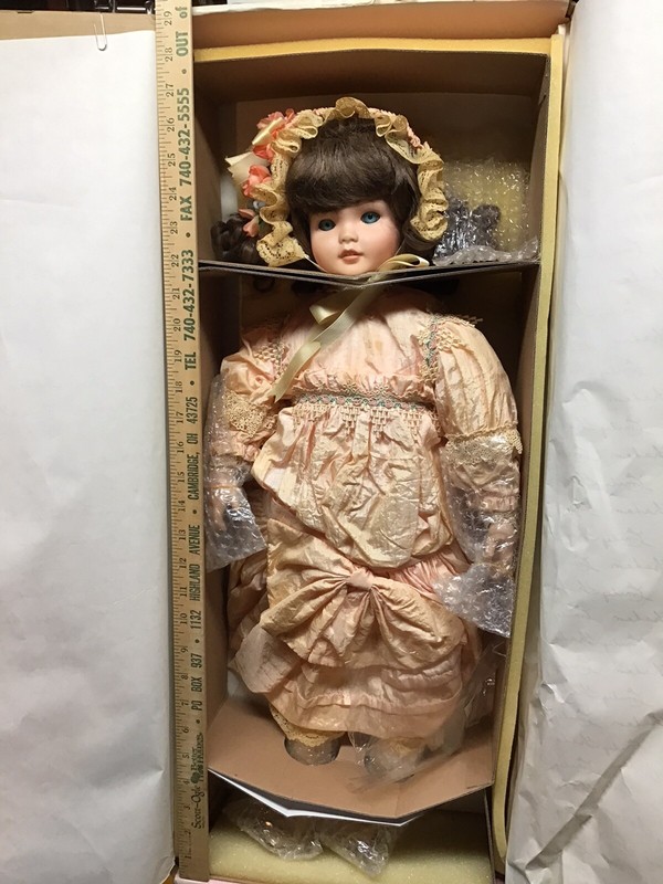 26" Porcelain Doll by Emily Graham Belles BeBe's #HS401 Megan.