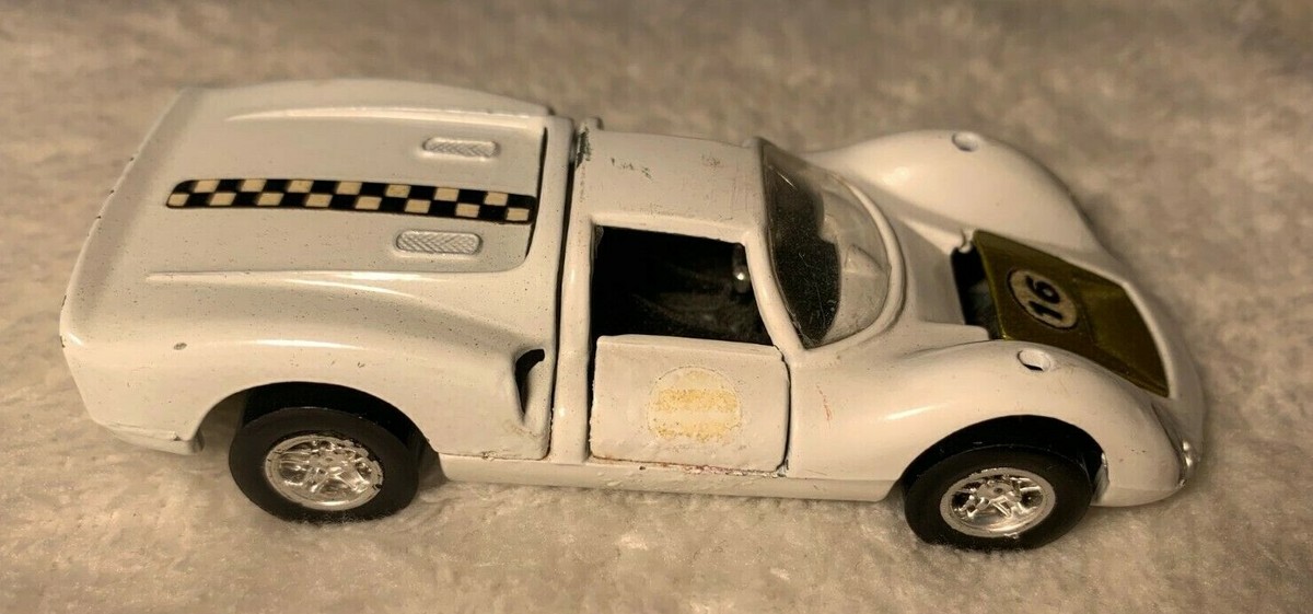 Hotwheels Porsche Sputa Carrera 10 Diecast Car, Mebetoys Mattel, 1