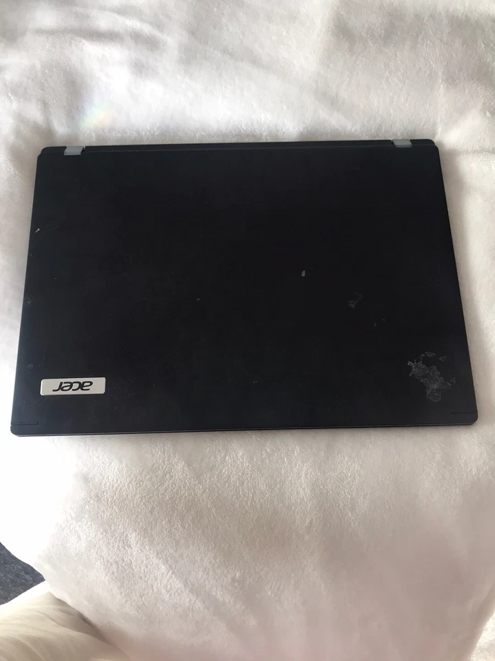 Acer TravelMate B113-M 11.6" (320GB, Intel Core i3 3rd Gen., 1.9GHz, 4GB)... - Image 3 of 4