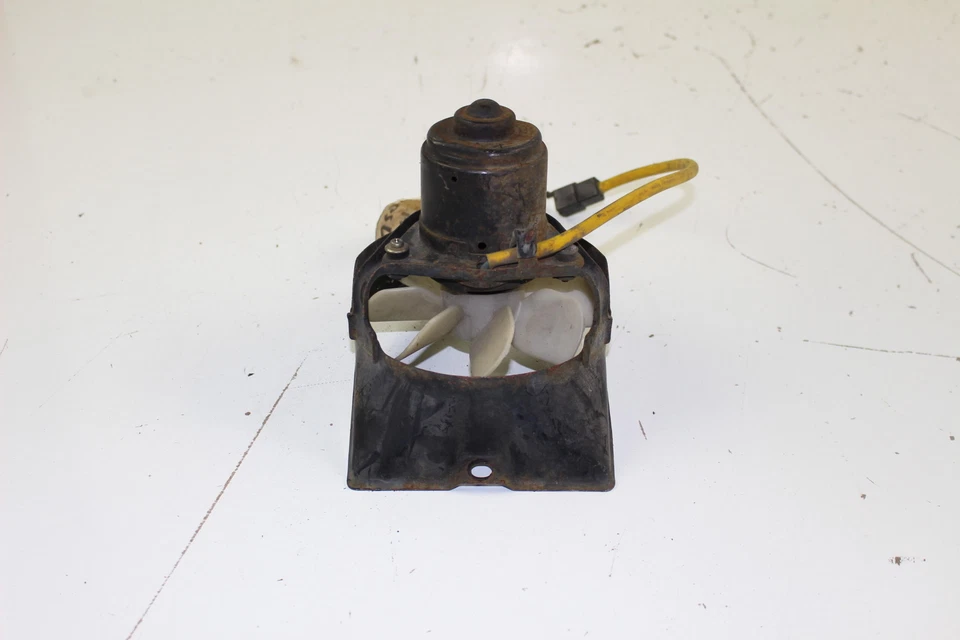 1984 Honda Interceptor 750 VF750F Engine Radiator Cooling Fan - Image 4 of 4