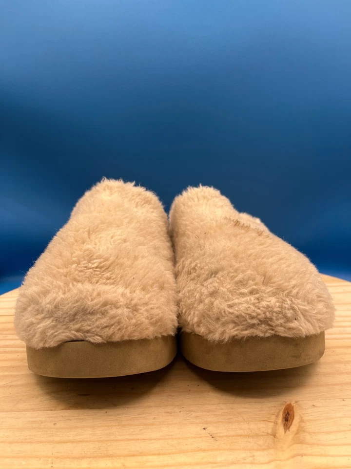 Женские тапочки UGG 10 Fuzz Sugar Mule бежевые без шнуровки с закрытым носком низкие верхние 1121634 - Изображение 4 из 4