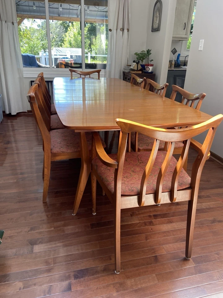 Mid Century Dining Table, Chairs and Hutch - Image 2 of 4
