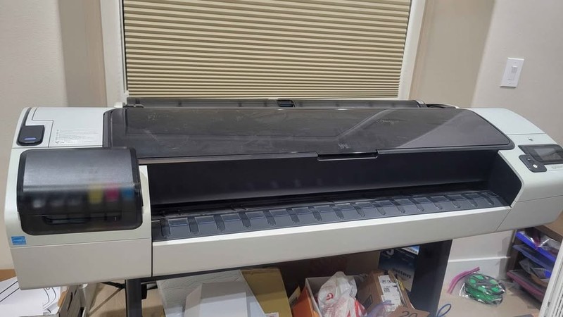 HP DesignJet T1300 Large Format Printer CR651A Plotter CAD/Graphics
