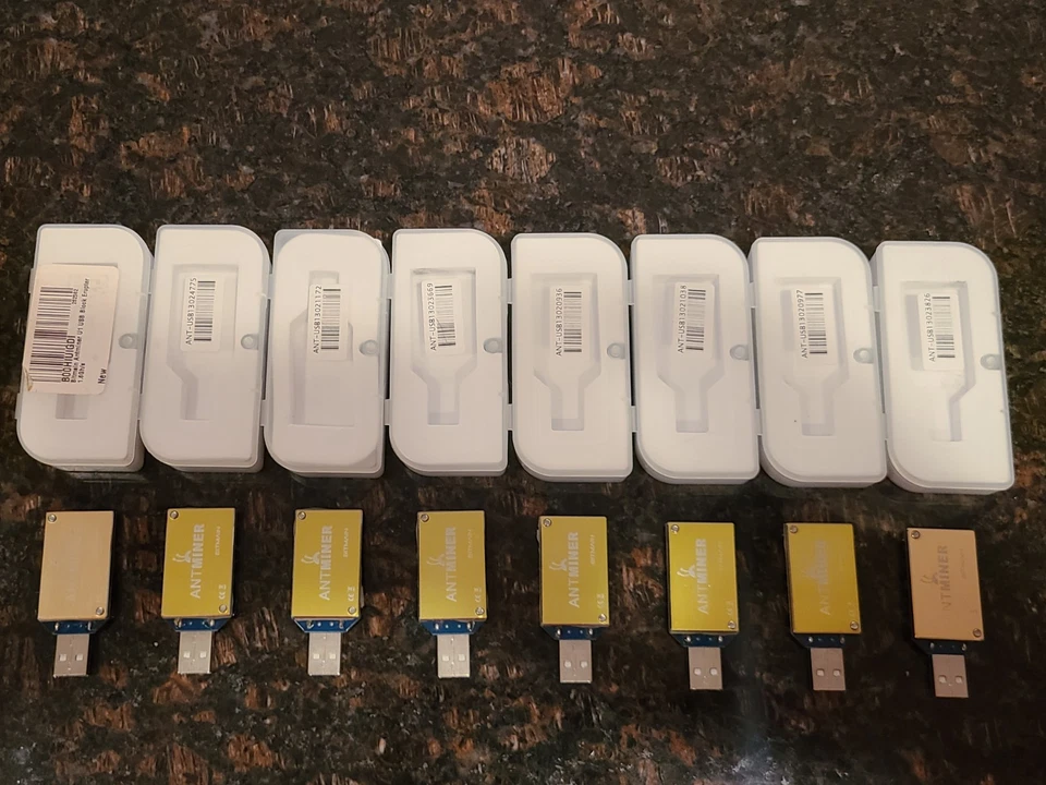 Bitmain Antminer U1 V1.1 SHA-256 Bitcoin (BTC) Minero Coleccionable, Estuche Original Foto 3 de 4