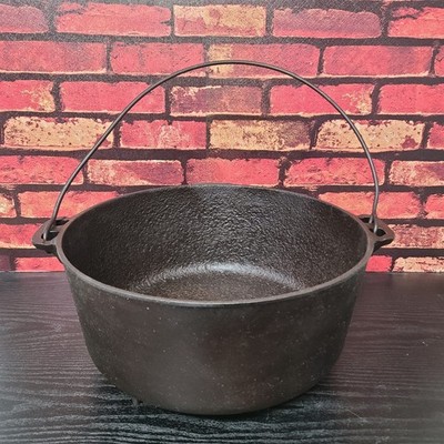 Griswold Tite-Top Dutch Oven 10 NO LID #180 Pan Cast Iron 3 Leg HEAVY PITTING