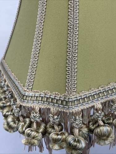 Lampada da tavolo stile vittoriano art deco paralume salvia/verde lime beige, frange nappa - Foto 10 di 23