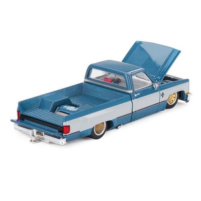 Kaido House x Mini GT 1:64 Chevrolet Silverado Dually Vintage Spec
