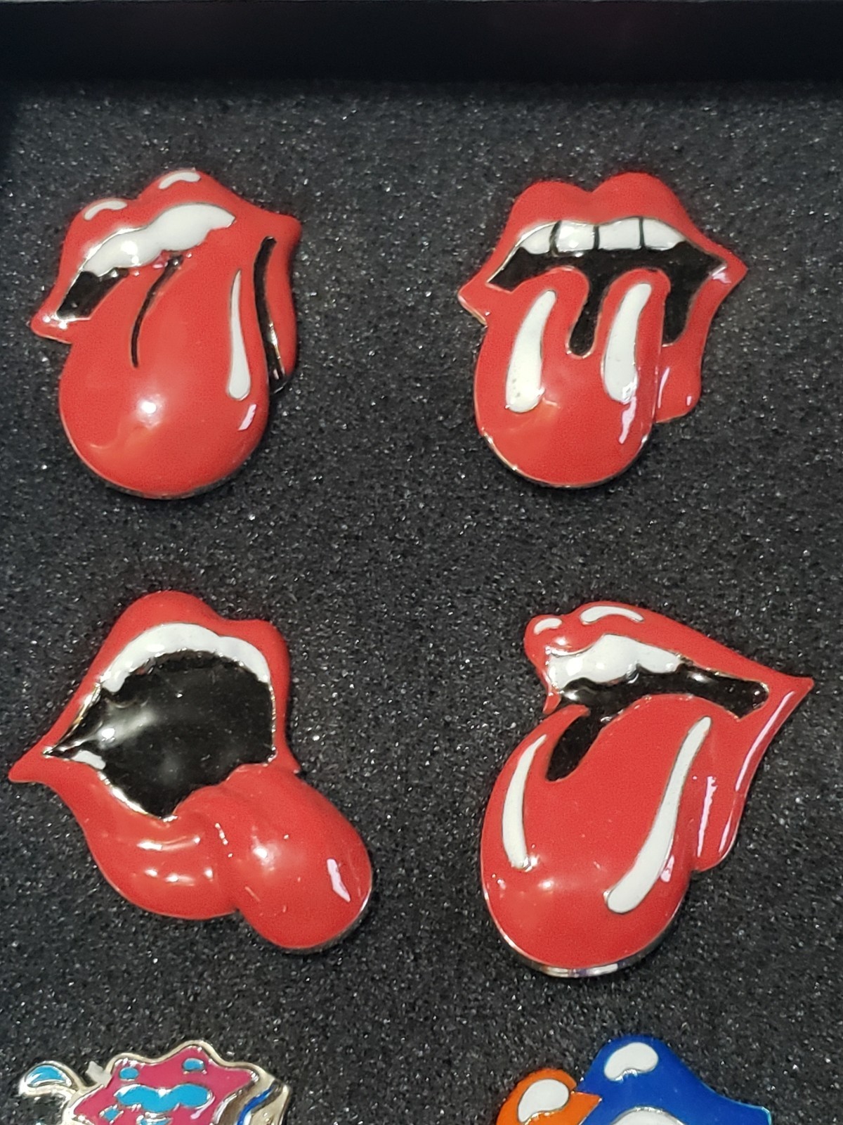 Rare Rolling Stones 50th Anniversary Tour Limited Edition Pin Set with COA