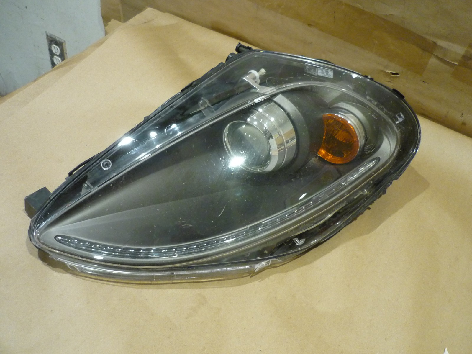 Ferrari 430 Coupe, Spider  - LH Headlight With Light Damage - P/N 207609