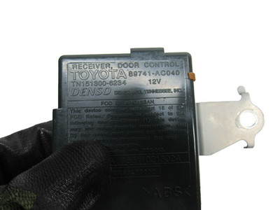 2004 Toyota Avalon remote control door receiver computer 89741-ac040 module ecm