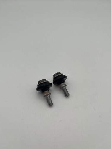 BMW K 75 C RT S / K 100 RT Zylinderkopfhaube Deckel Schraube Screw 2x #18116