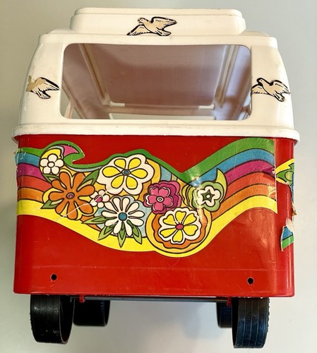 Barbie 1970s Volkswagen camper hippie van by Empire, red, white & floral VW - Picture 9 of 12