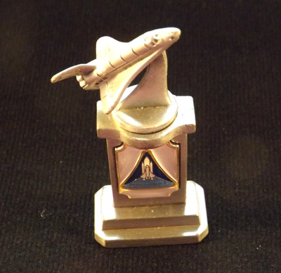 Space Shuttle Statue Paper Weight Award No Maker Marks Silver Toned Tail Bent