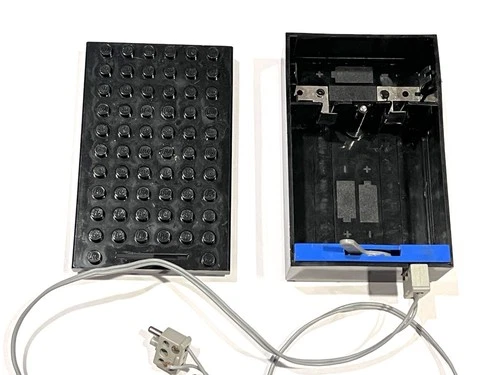 LEGO 4.5V Black Electric Battery Box 108 C-Cell Power Unit Type 3 Vintage