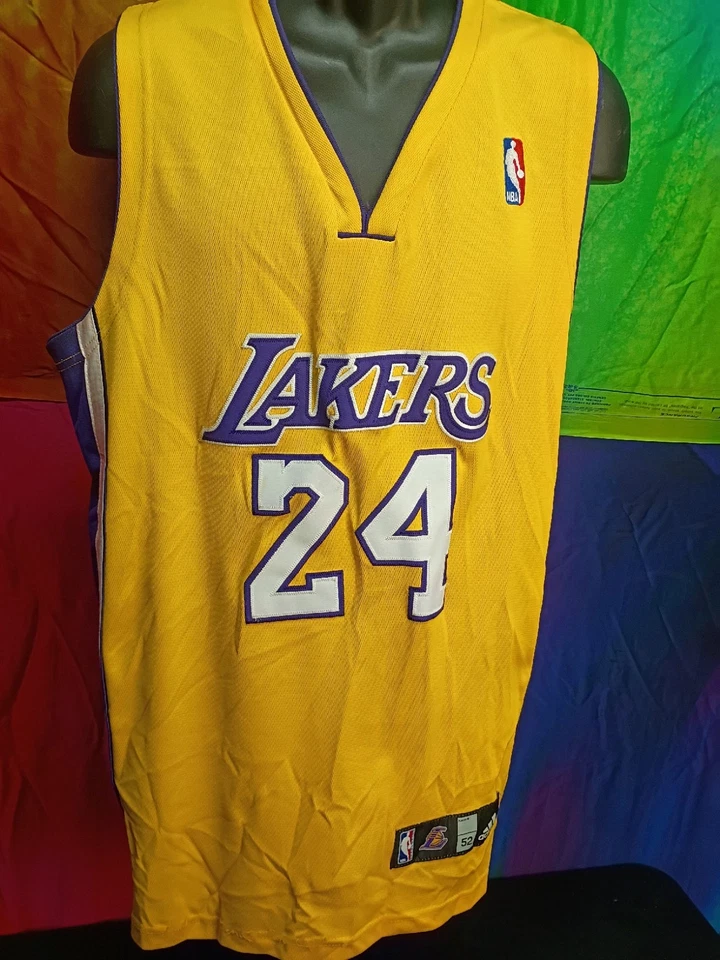 Camiseta vintage Adidas Kobe Bryant Los Angeles Lakers #24 cosida oro amarillo... Foto 2 de 4
