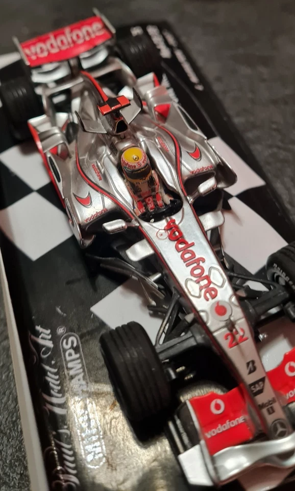 Modellino F1 1:43 Mclaren Mp4/22 2007 Lewis Hamilton Minichamps  - Immagine 4 di 4