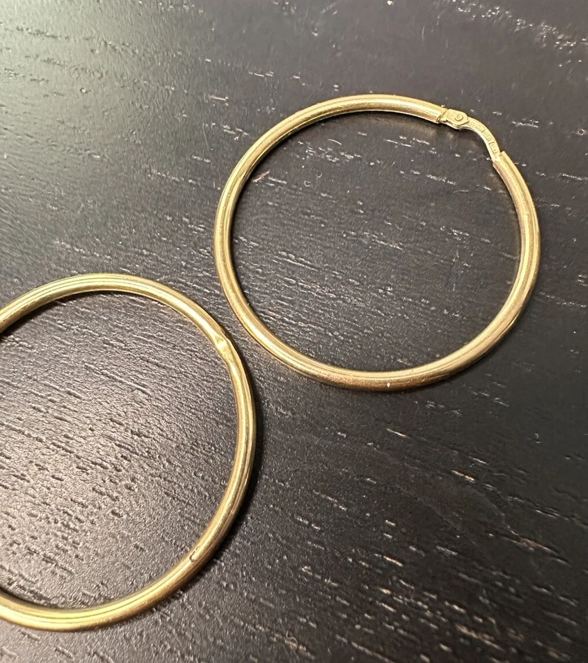 Pendientes de aro de oro de 14kt Unoaerre Italia 2 1/2” diámetro 2 gms - ¡Hermosos! Foto 4 de 4