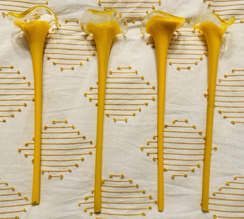 Vintage Murano Style Hand Blown Glass Yellow Calla Lillies Jack Culprit Flowers