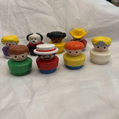 Vintage Fisher Price Little People Lot Of 8 Figures Early 1990’s