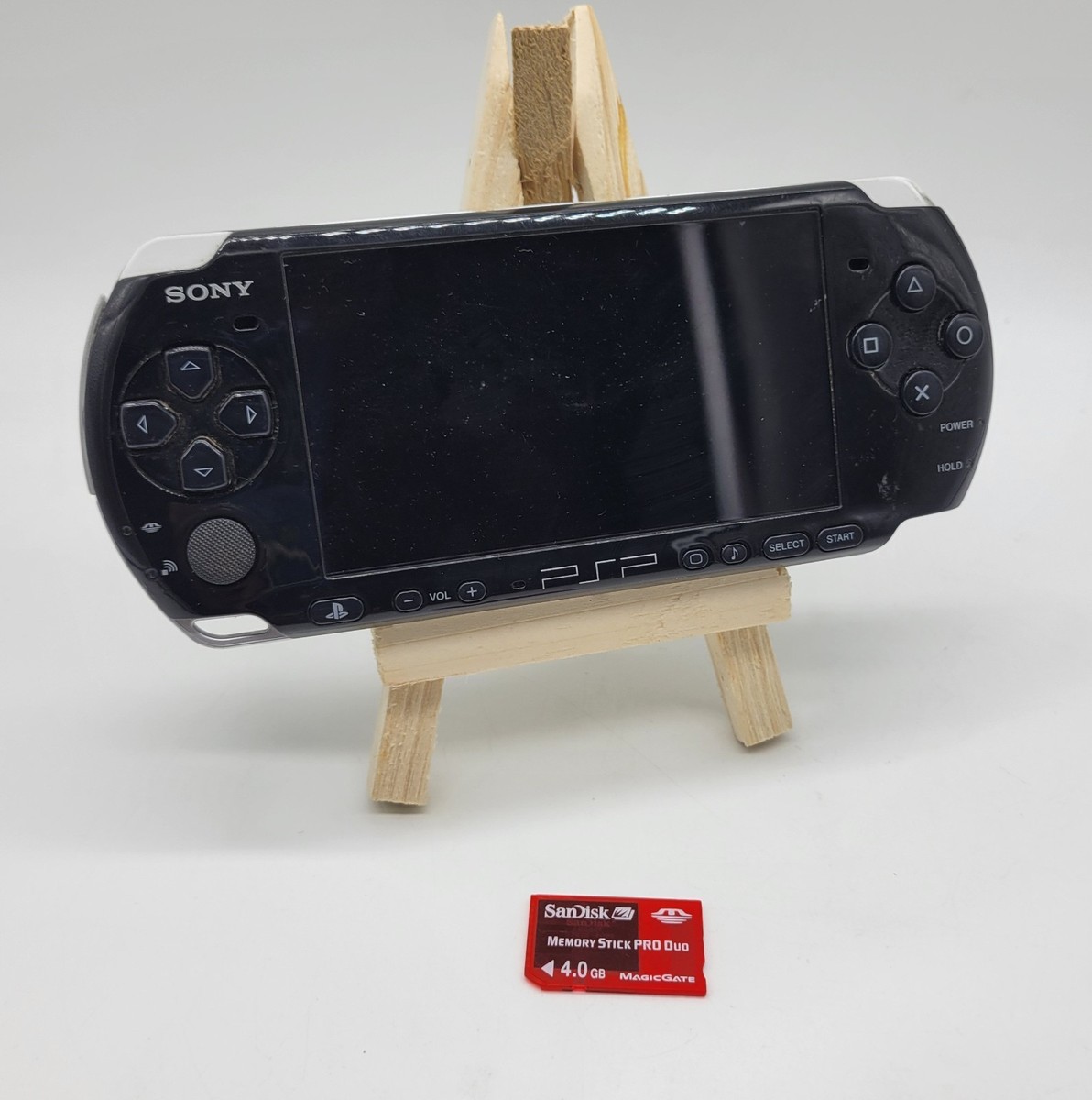 Sony PSP 3000 with Memory Stick Games Movie New Battery Tested