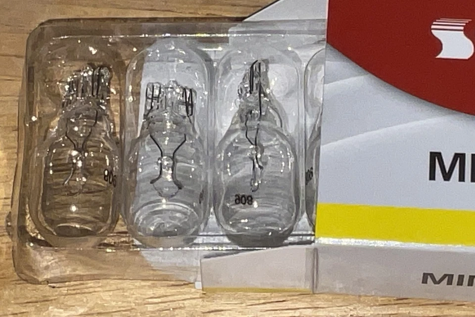 10 Satco S6941 908 6V 9W W2.1X9.5D T5 C2R Mini Wedge Miniature Lamps Wedge Base - Image 4 of 4