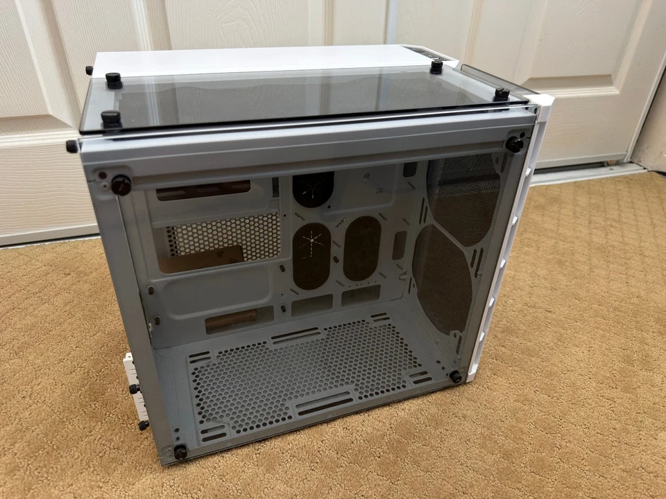 Corsair Crystal 280X Mini Tower Case - White; SCREWS INCLUDED - GREAT CONDITION! - Image 2 of 4