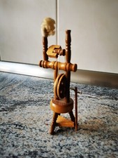 kleines Spinnrad Miniatur circa 16 cm hoch circa 50 Jahre alt 