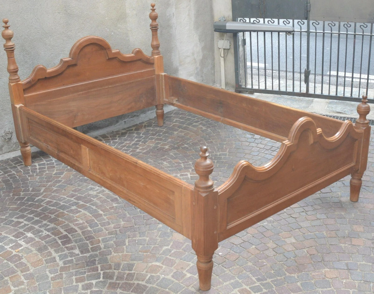 ANTICO LETTO ALLA FRANCESE Barocco LEGNO NOCE epoca 800 baionetta