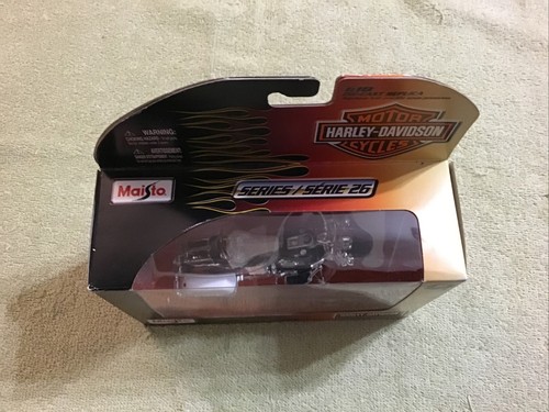 Harley Davidson 1968 RED FLH ELECTRA GLIDE Maisto 1/18 Diecast Motorcycle 26 - Picture 4 of 8
