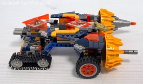 Set of 2 LEGO Nexo Knights Axl's Rumble Maker (70354) 3 In 1 Vehicle