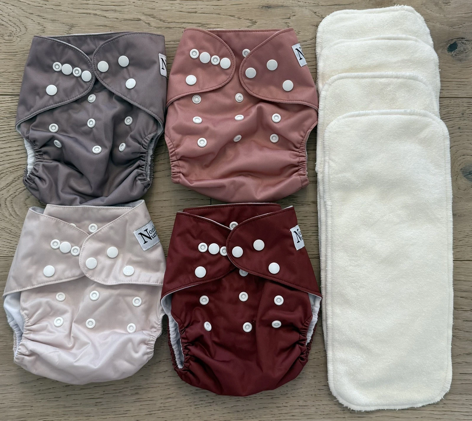 NWOT Nora’s Nursery Mix 4 Pack Cloth Diapers w/ 4 Bamboo Inserts