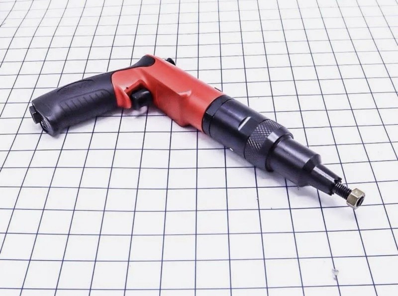 Sioux CLINCH TOOL 500RPM 3/8-16 SCN5R616 (rivet tool/gun/pneumatic)