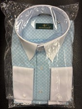Men dress shirt slim fit Size: L or 41/42