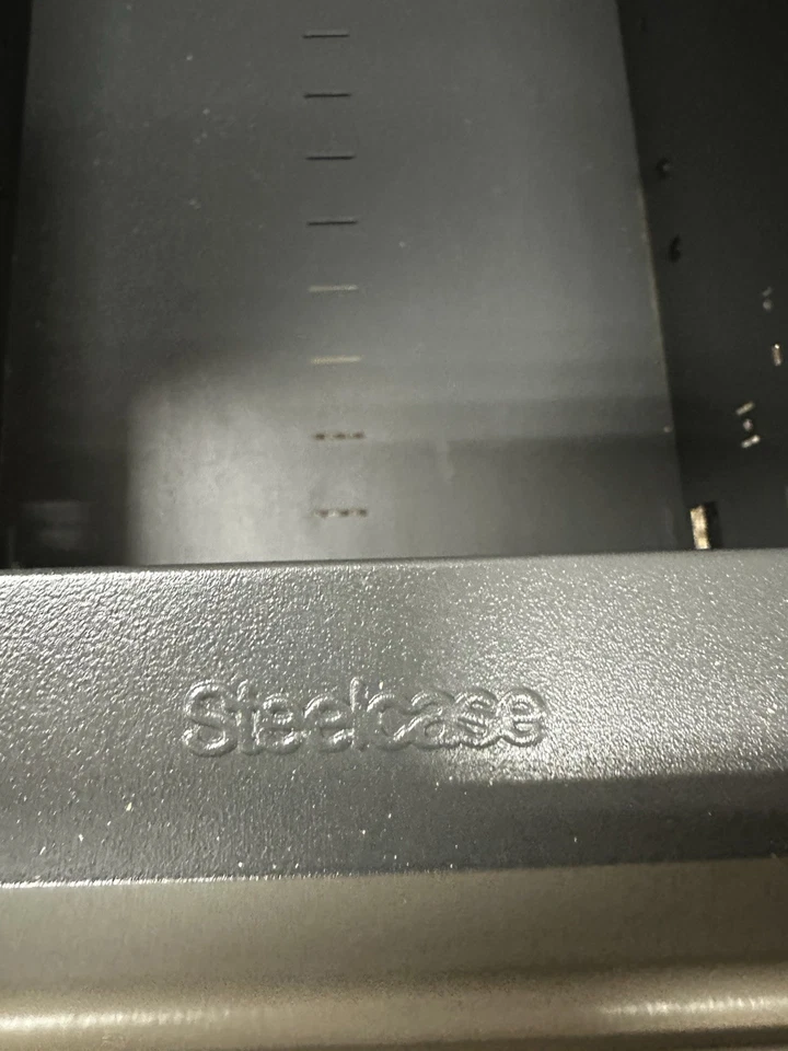 Archivador y archivador torre Steelcase Foto 4 de 4