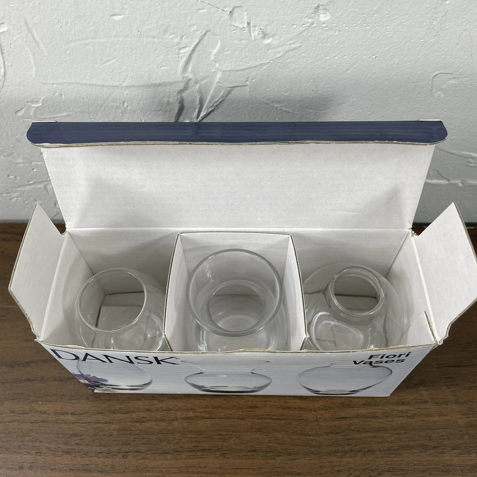 Juego de 3 jarrones DANSK Fiori de vidrio transparente en caja original de 3 pulgadas Foto 3 de 4