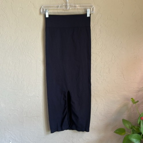 ASOS Design Elegant Black Women's Skirt compression size small length 33" - Picture 2 of 4