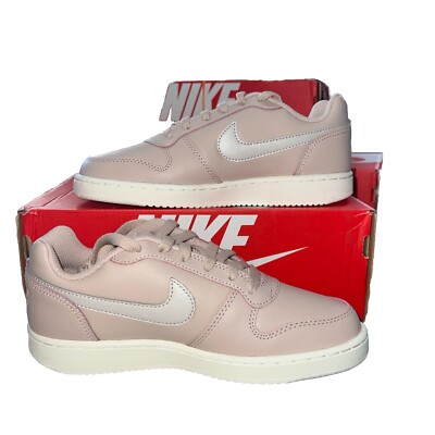 WMNS Nike EBERNON LOW  Size 6 