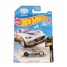 2018 Hot Wheels 40 Nightburnerz 3/10 '15 MAZDA MX-5 MIATA White w/GrayOH5-Lace