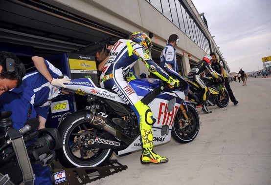 MINICHAMPS 1:12 valentino rossi VR46 Model Figure Figurine Yamaha