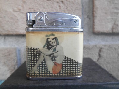 RARE VINTAGE LINDA CHROME AUTOMATIC SUPER CIGARETTE LIGHTER. PINUP GIRLS