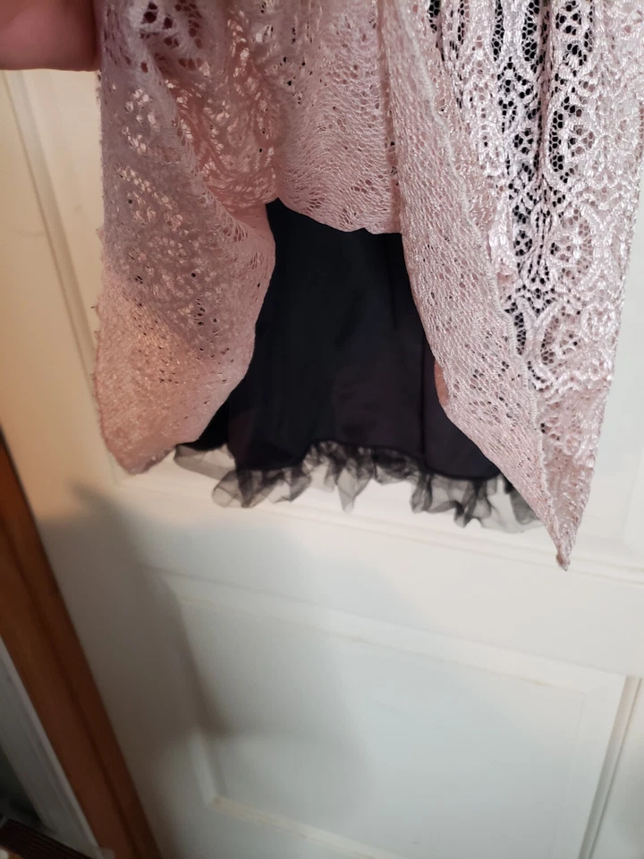 EUC SPEECHLESS Girls Size 8 Soft Pink Lace Blk Lining Beaded Waist Halter Dress - Image 4 of 4