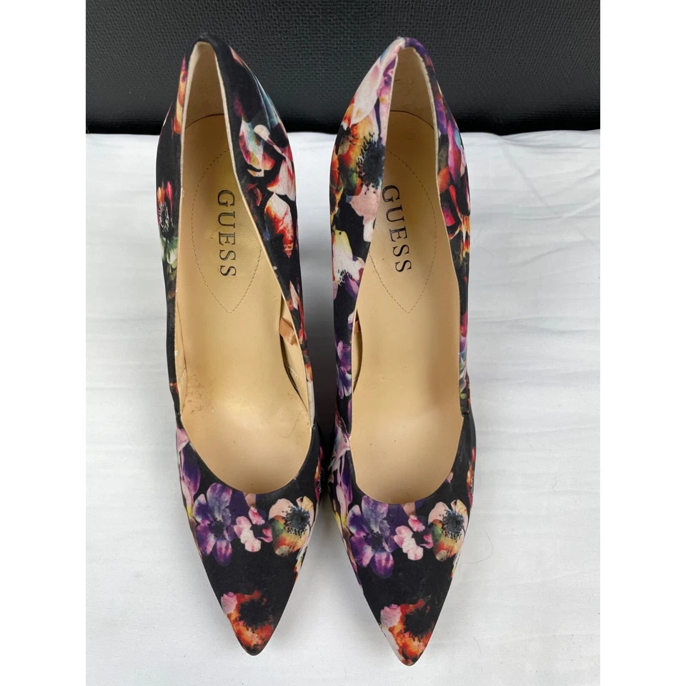 Zapatos/Tacones Guess Para Mujer Florales Negros/Púrpura 4.5" Talla 9 SKU 3414 Foto 2 de 4